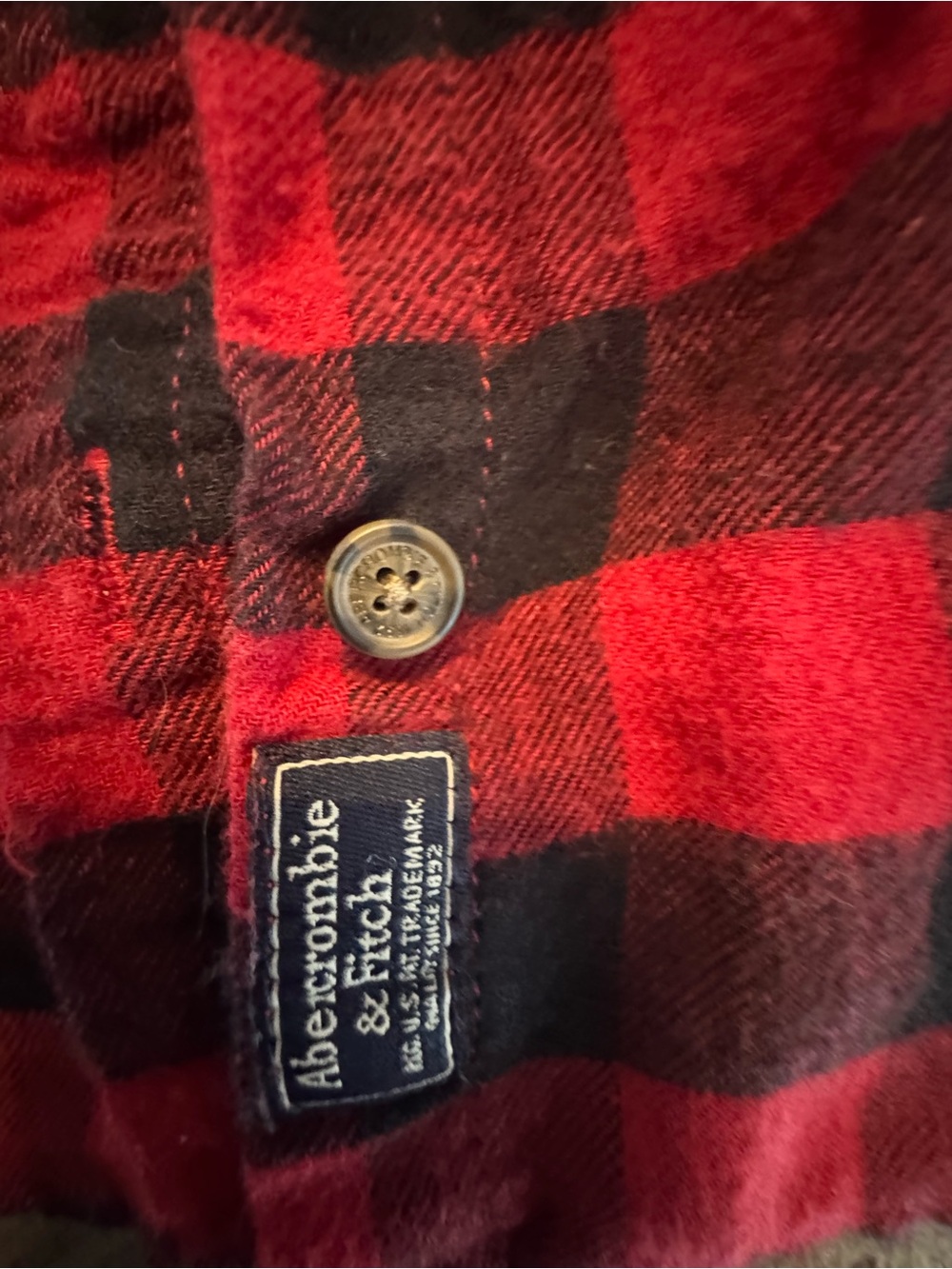 Abercrombie & Fitch Women’s Red and Black Buffalo Plaid Button-Down Shirt - Picture 4 of 5